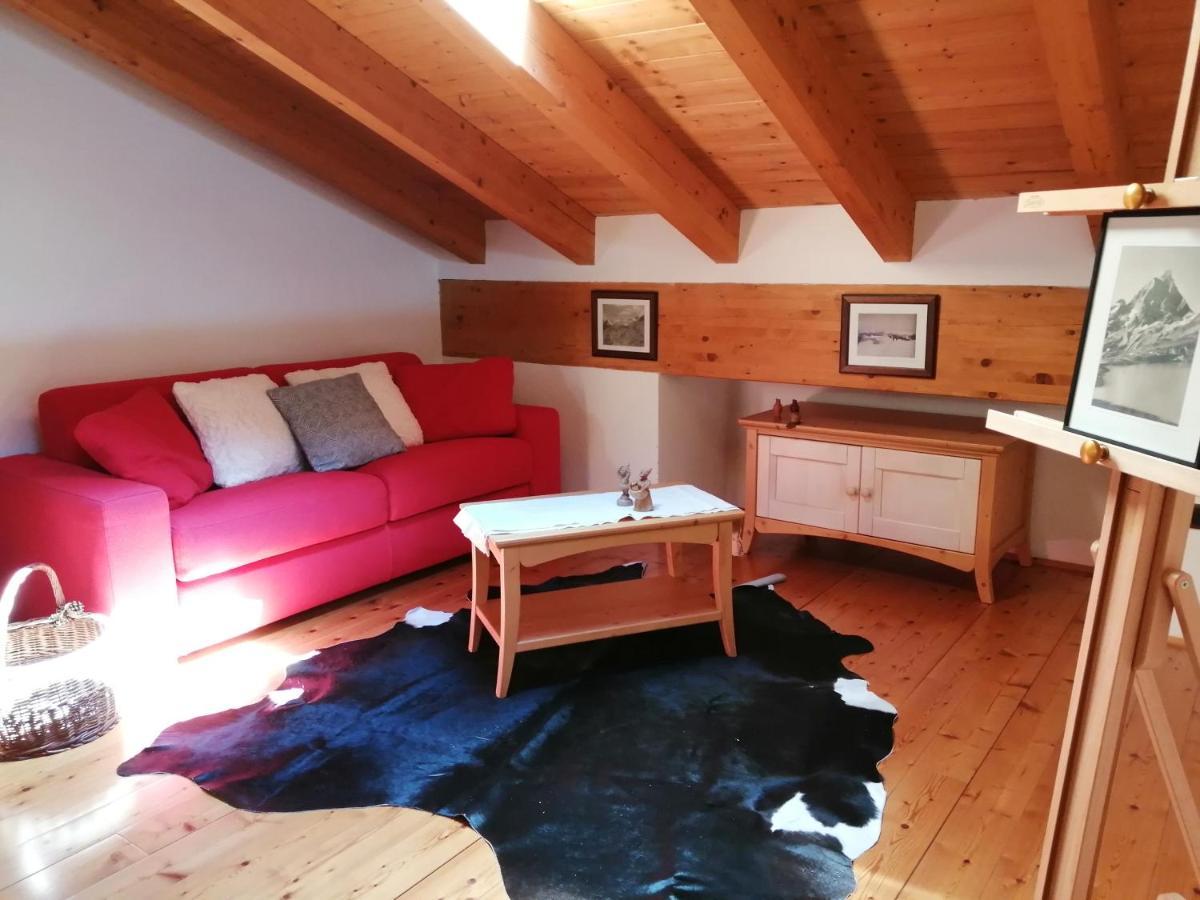 Auberge De La Gare - Dortoir & Ostello Hone Eksteriør bilde
